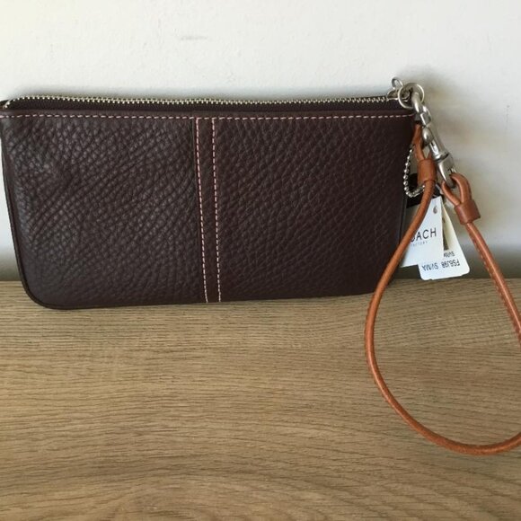 Coach Chelsea Brown Pebbled Leather Zip Clutch Wristlet & Dustbag NWT - Picture 2 of 4